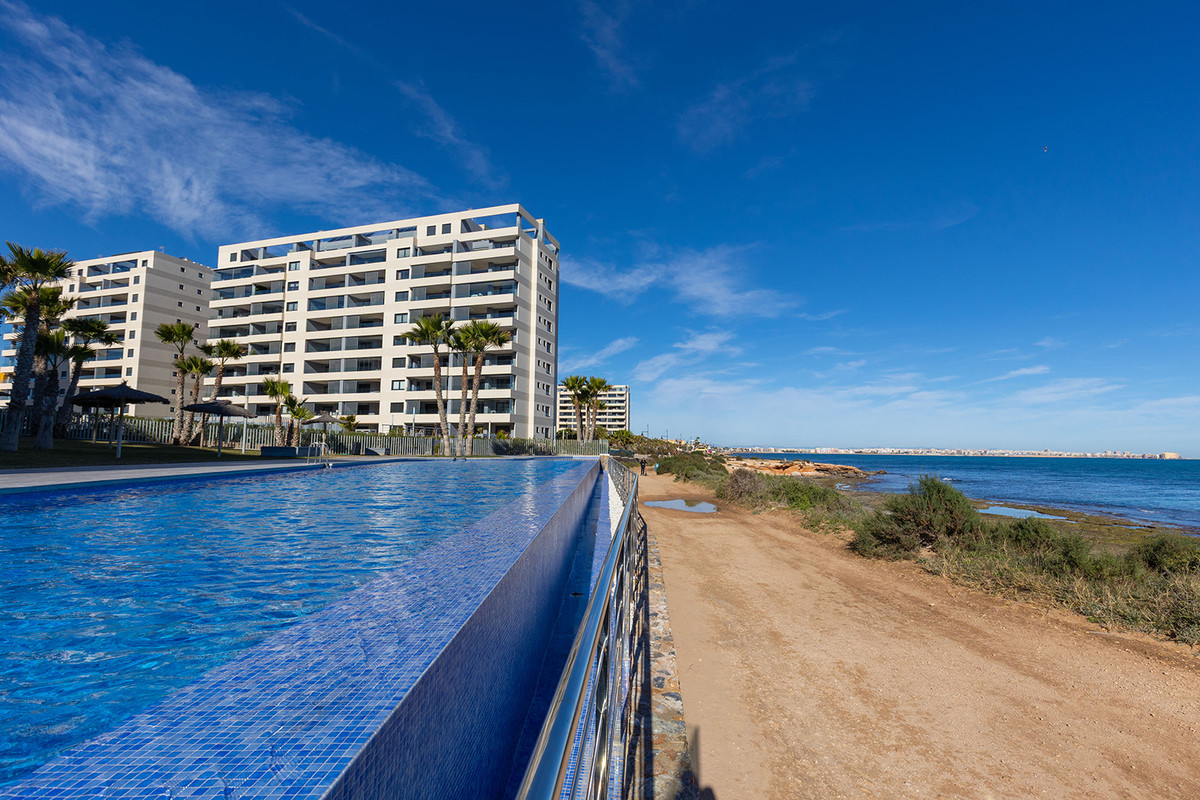 2 Bed Apartment for sale in Punta Prima Costa Blanca, Alicante, Spain