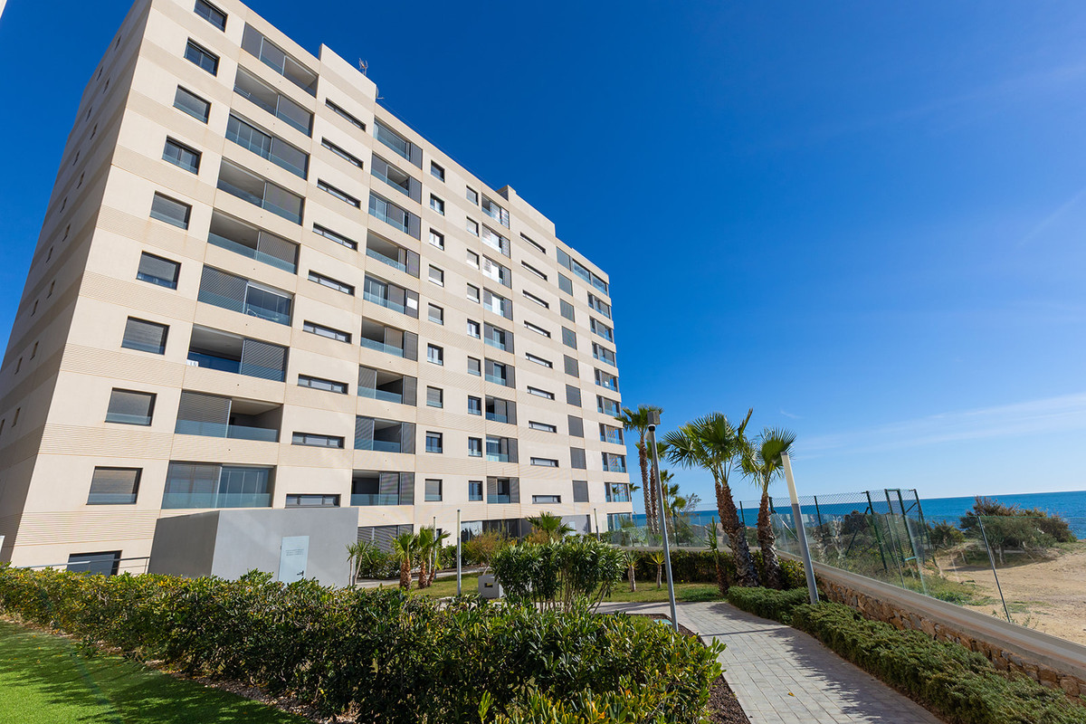 2 Bed Apartment for sale in Punta Prima Costa Blanca, Alicante, Spain