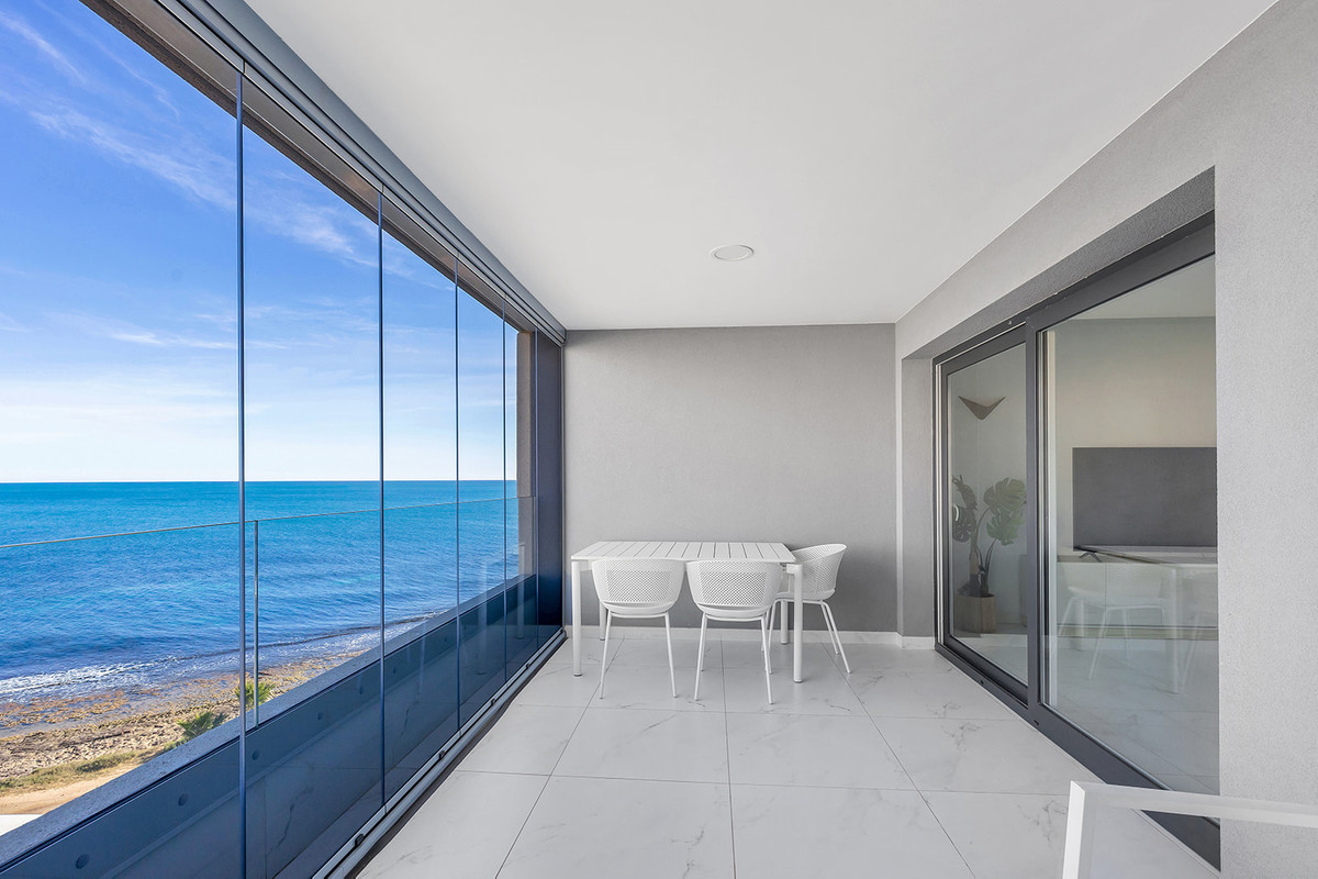 2 Bed Apartment for sale in Punta Prima Costa Blanca, Alicante, Spain