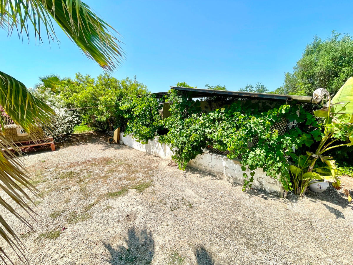Se vende Villa - Chalet de 4 dormitorios en Costa Blanca, Alicante, España