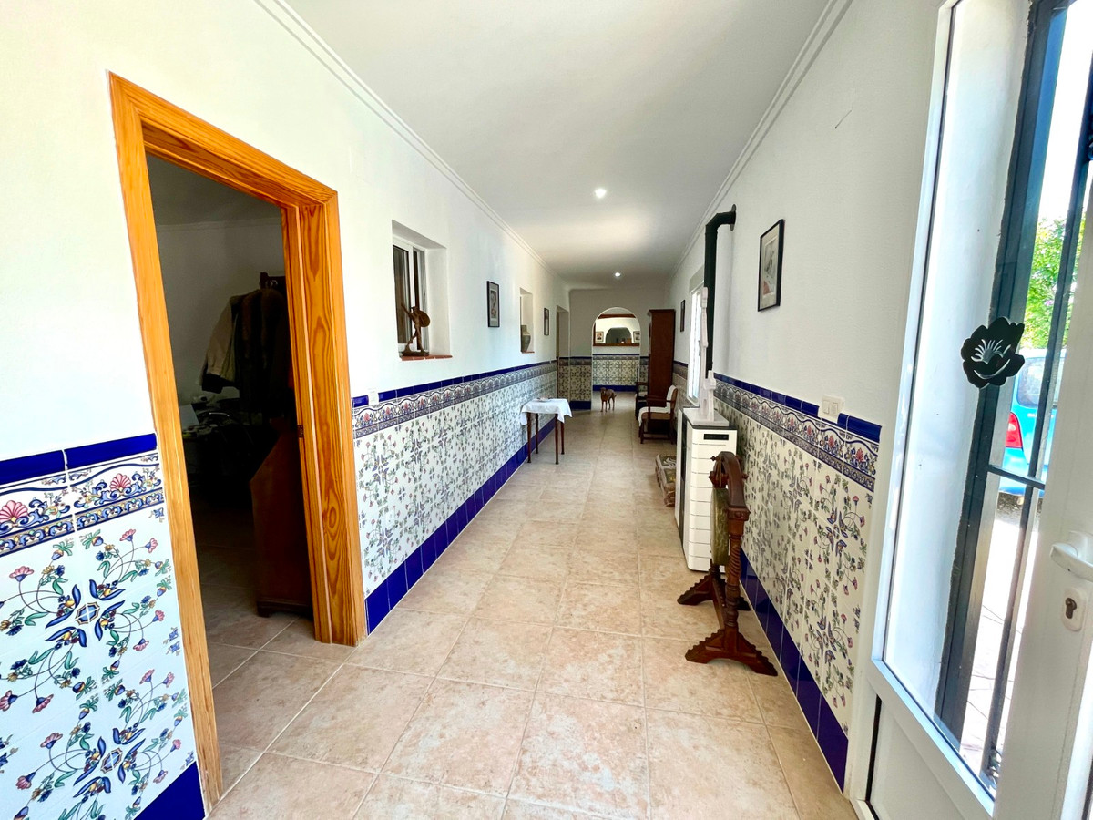Se vende Villa - Chalet de 4 dormitorios en Costa Blanca, Alicante, España