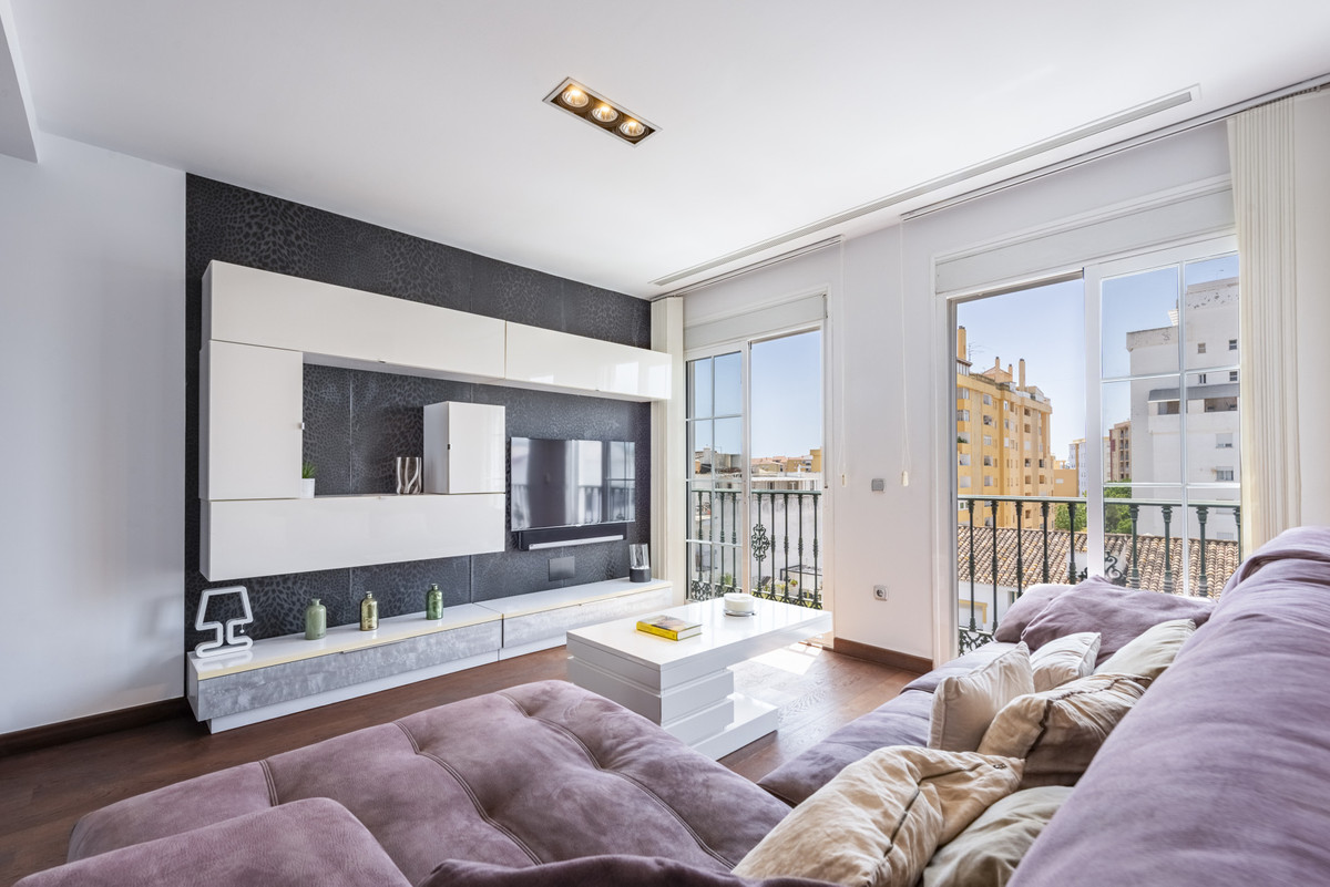 3 Bed Apartment for sale in San Pedro De Alcántara Costa Del Sol, Málaga, Spain