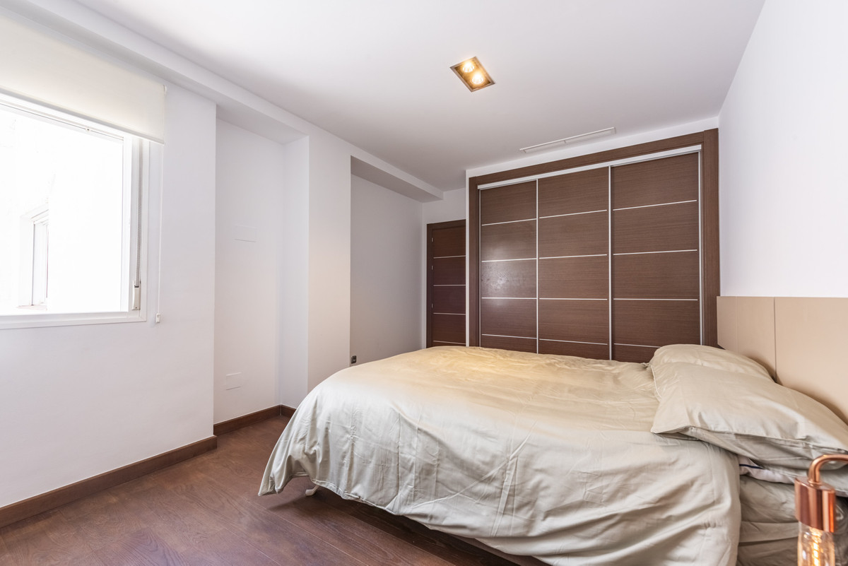 3 Bed Apartment for sale in San Pedro De Alcántara Costa Del Sol, Málaga, Spain