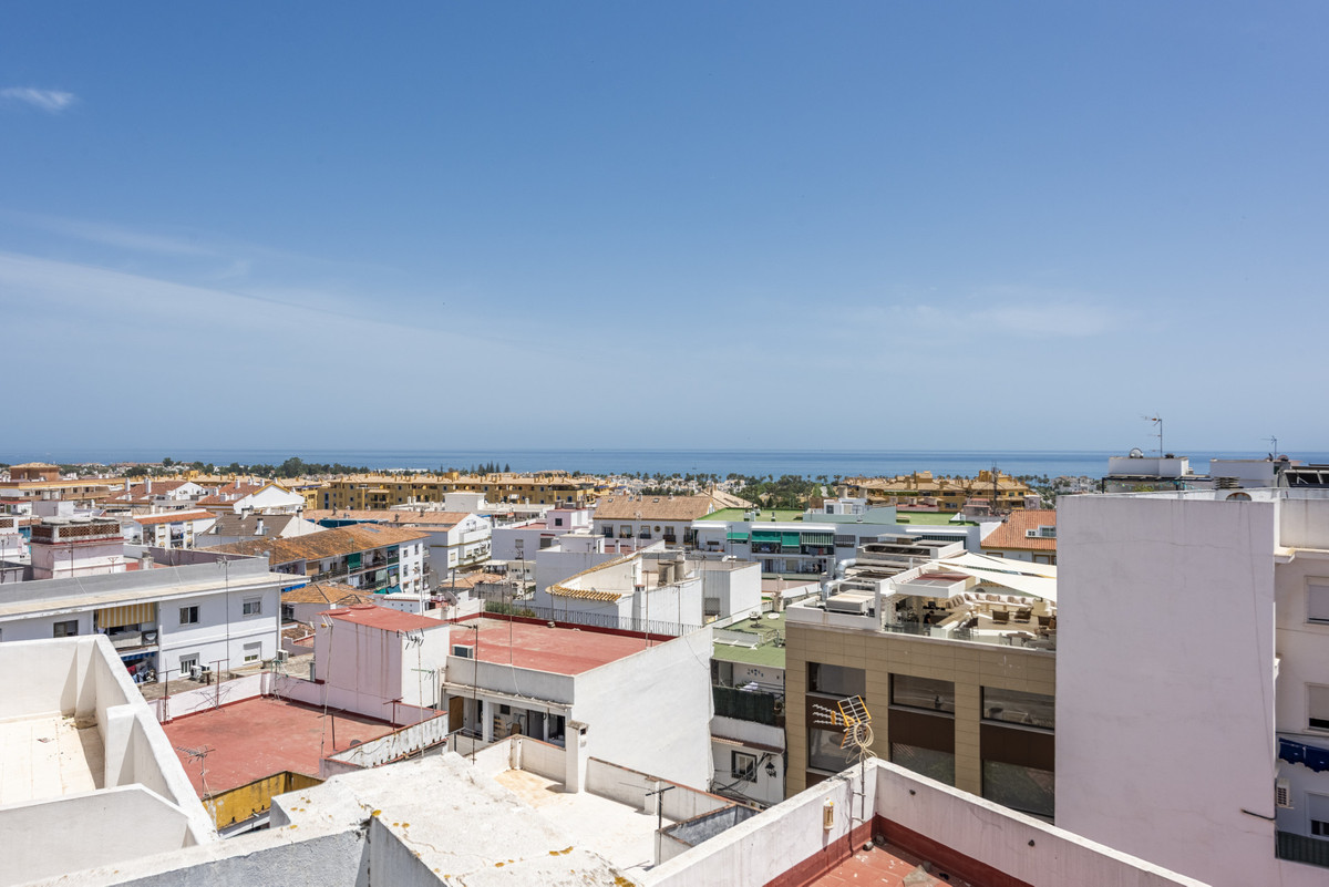 3 Bed Apartment for sale in San Pedro De Alcántara Costa Del Sol, Málaga, Spain