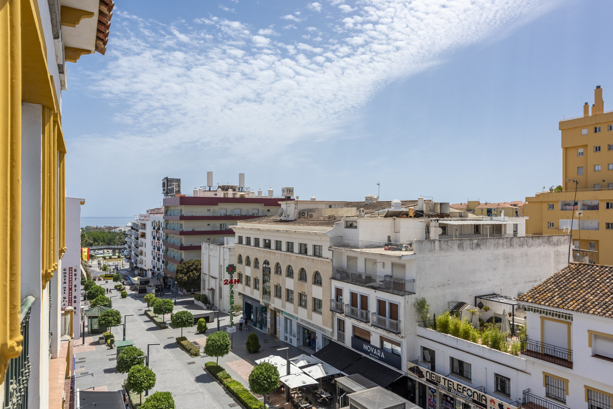 3 Bed Apartment for sale in San Pedro De Alcántara Costa Del Sol, Málaga, Spain