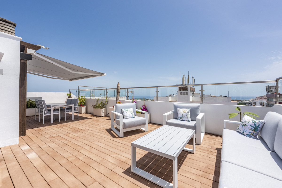3 Bed Apartment for sale in San Pedro De Alcántara Costa Del Sol, Málaga, Spain