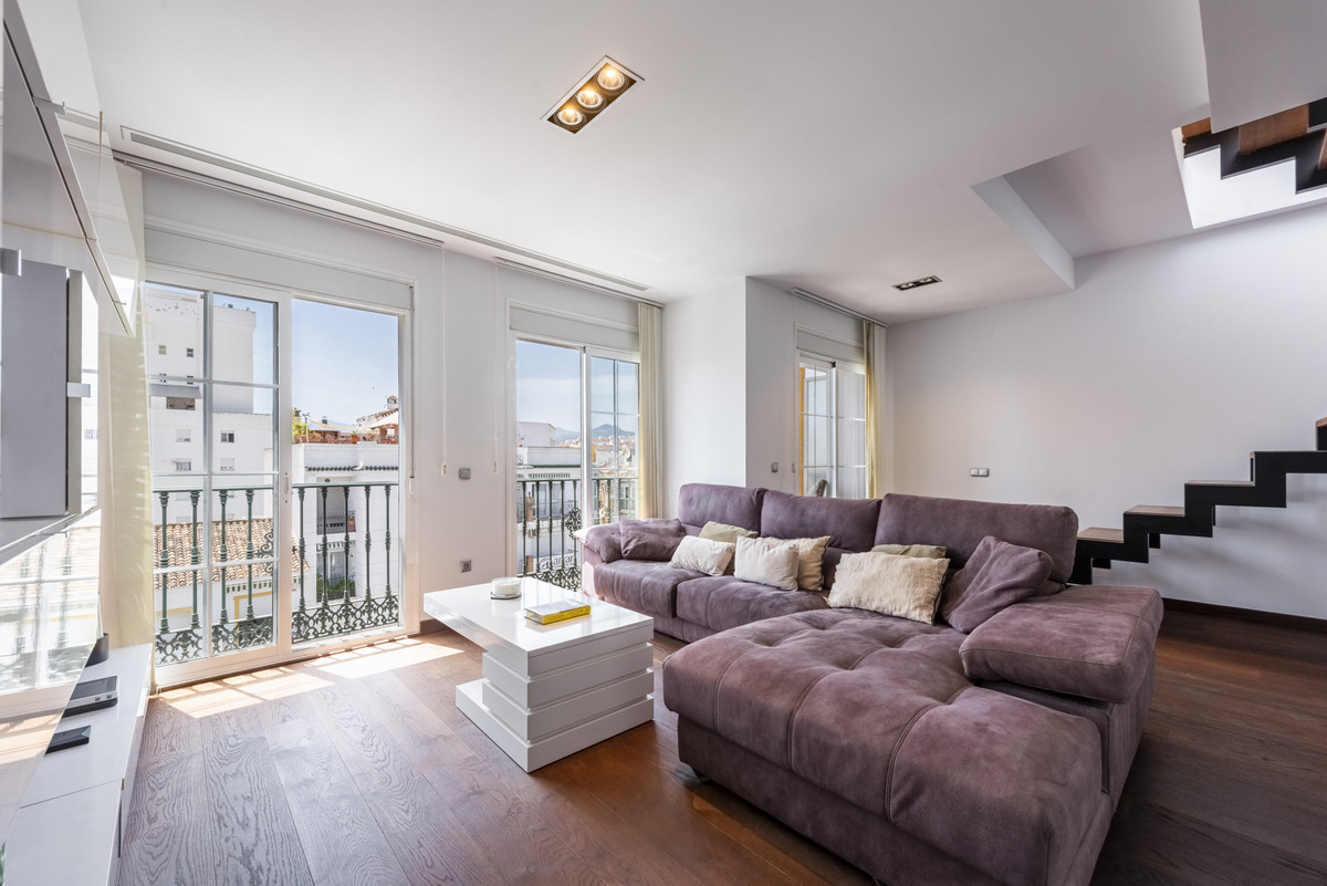3 Bed Apartment for sale in San Pedro De Alcántara Costa Del Sol, Málaga, Spain