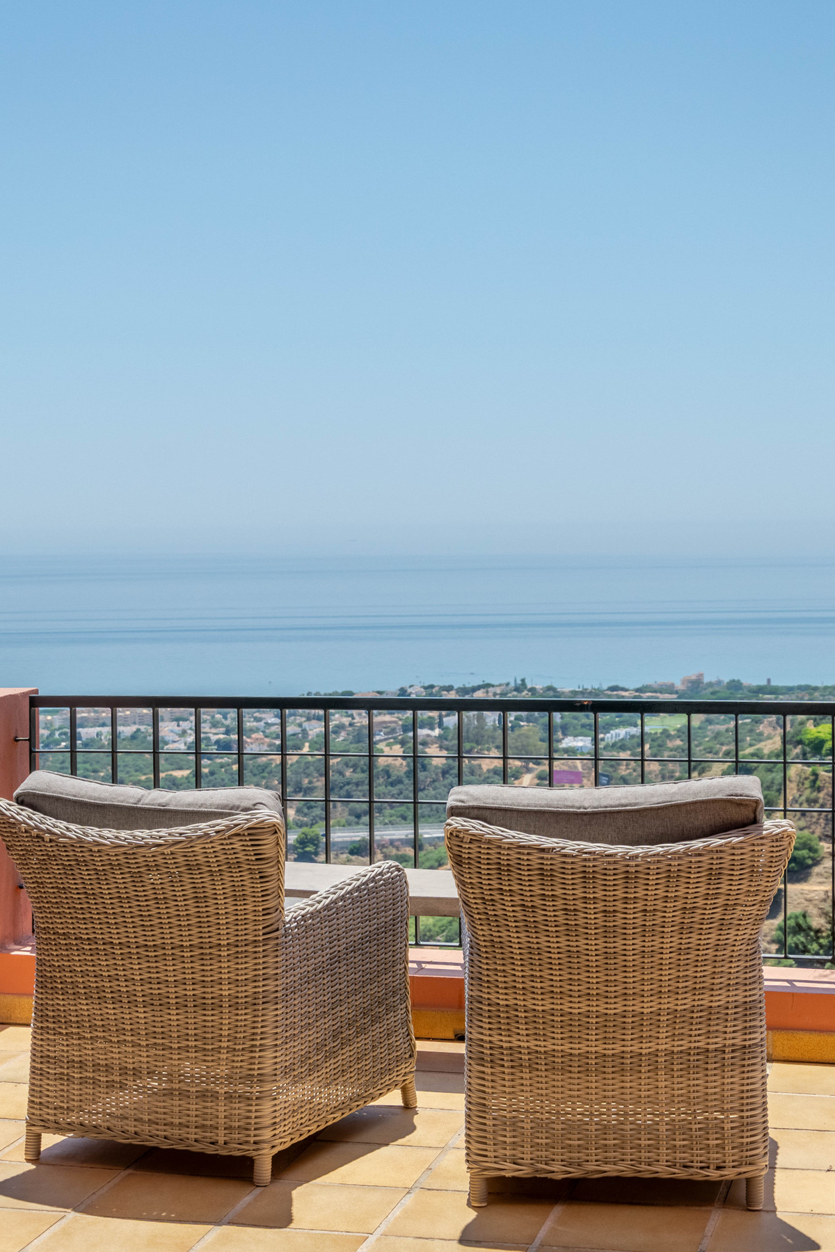 4 Bed Apartment for sale in Calahonda Costa Del Sol, Málaga, Spain