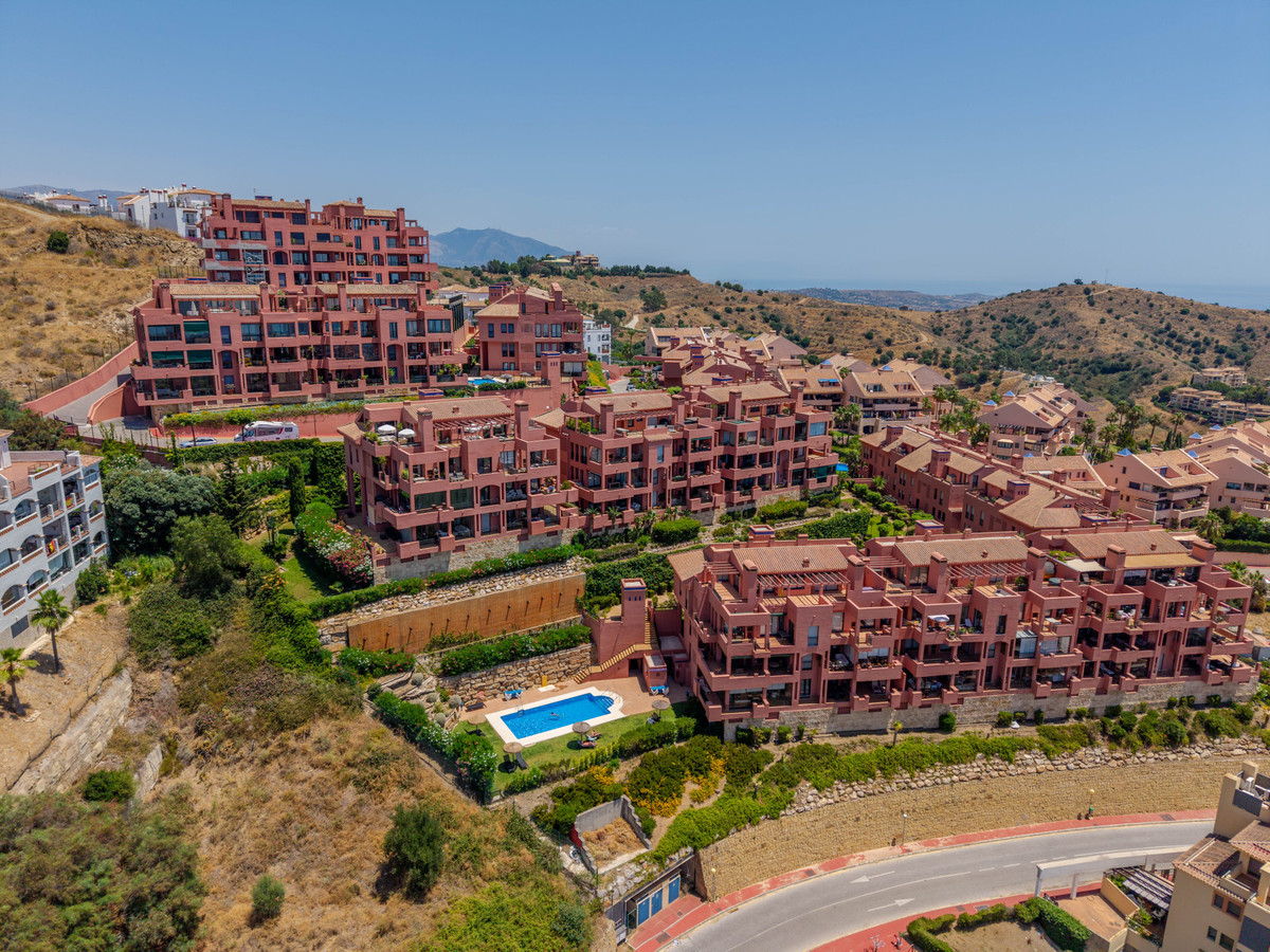 4 Bed Apartment for sale in Calahonda Costa Del Sol, Málaga, Spain
