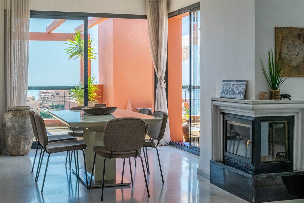 4 Bed Apartment for sale in Calahonda Costa Del Sol, Málaga, Spain