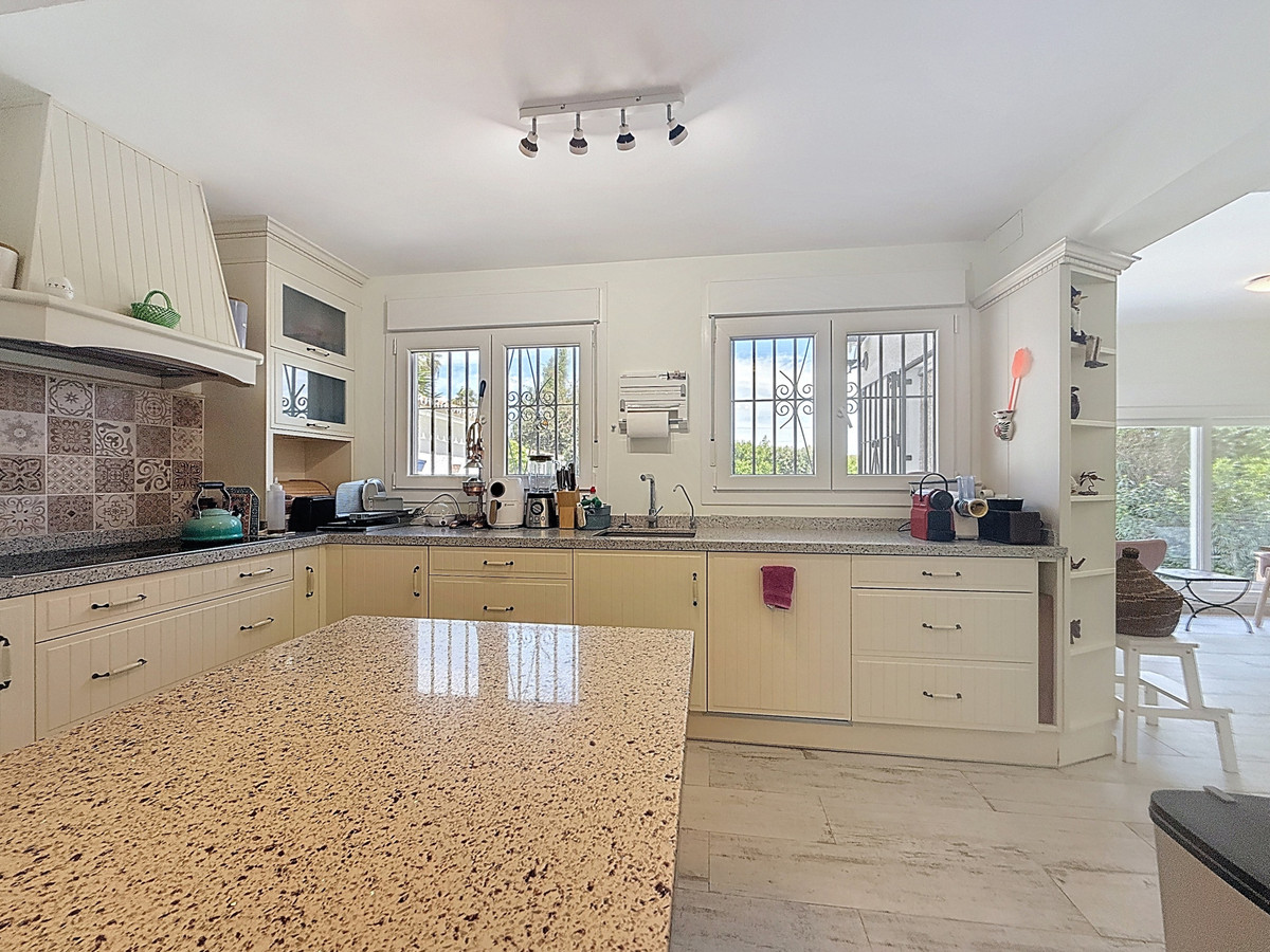 3 Bed Townhouse for sale in Manilva Costa Del Sol, Málaga, Spain