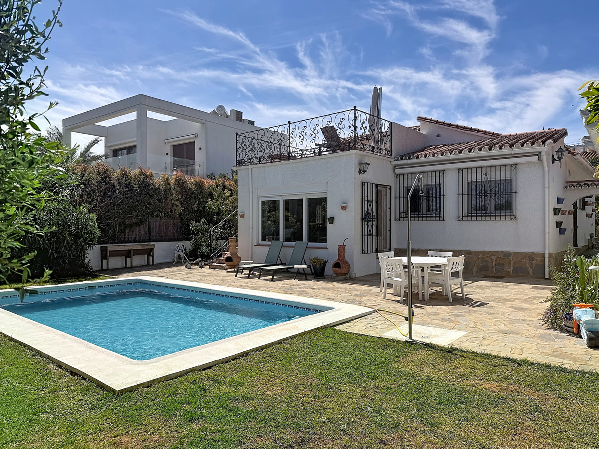 3 Bed Townhouse for sale in Manilva Costa Del Sol, Málaga, Spain