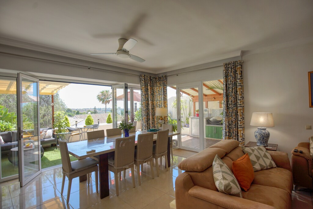 4 Bed Townhouse for sale in Nueva Andalucía Costa Del Sol, Málaga, Spain