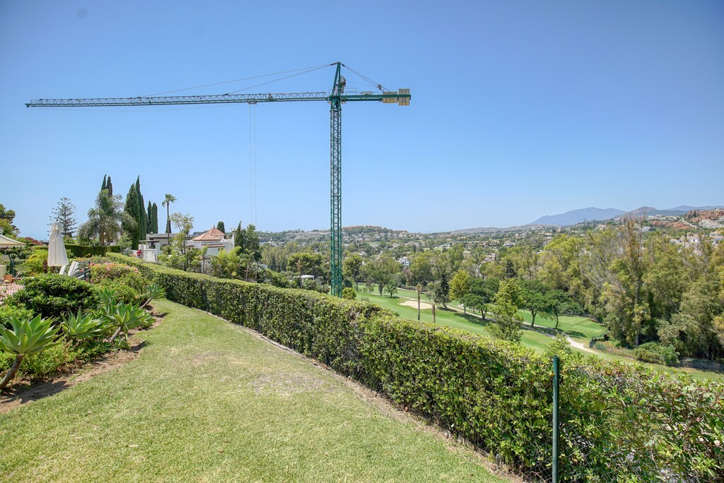 4 Bed Townhouse for sale in Nueva Andalucía Costa Del Sol, Málaga, Spain