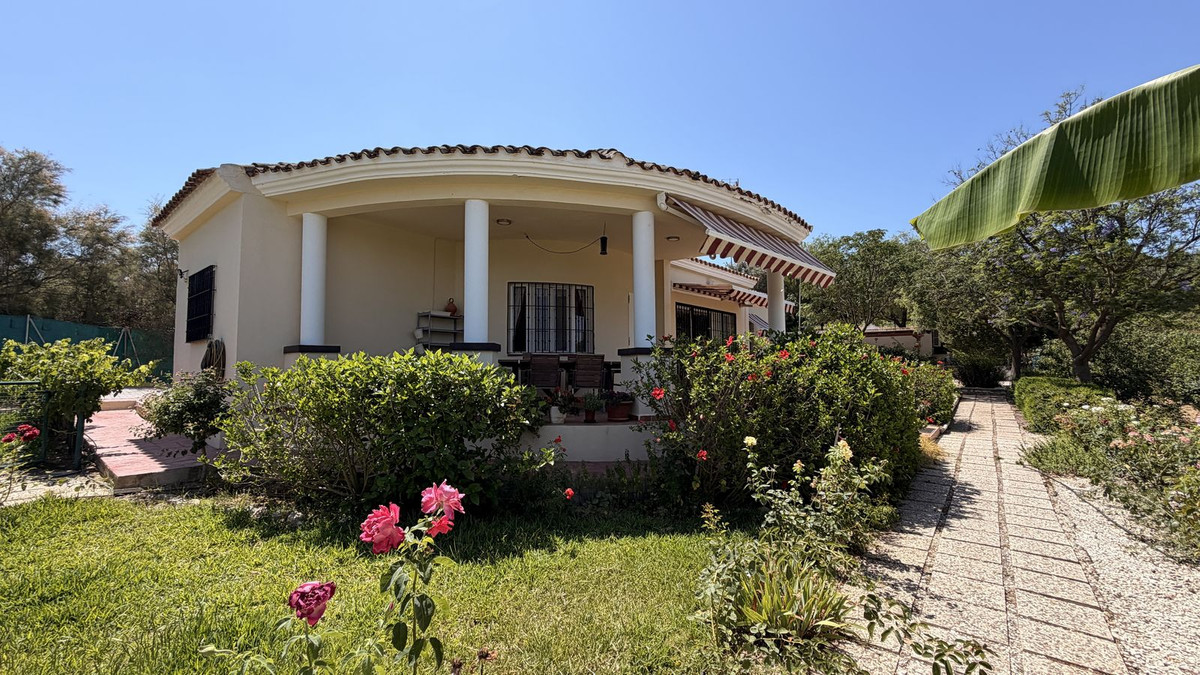 3 Bed Townhouse for sale in Alhaurín El Grande Costa Del Sol, Málaga, Spain