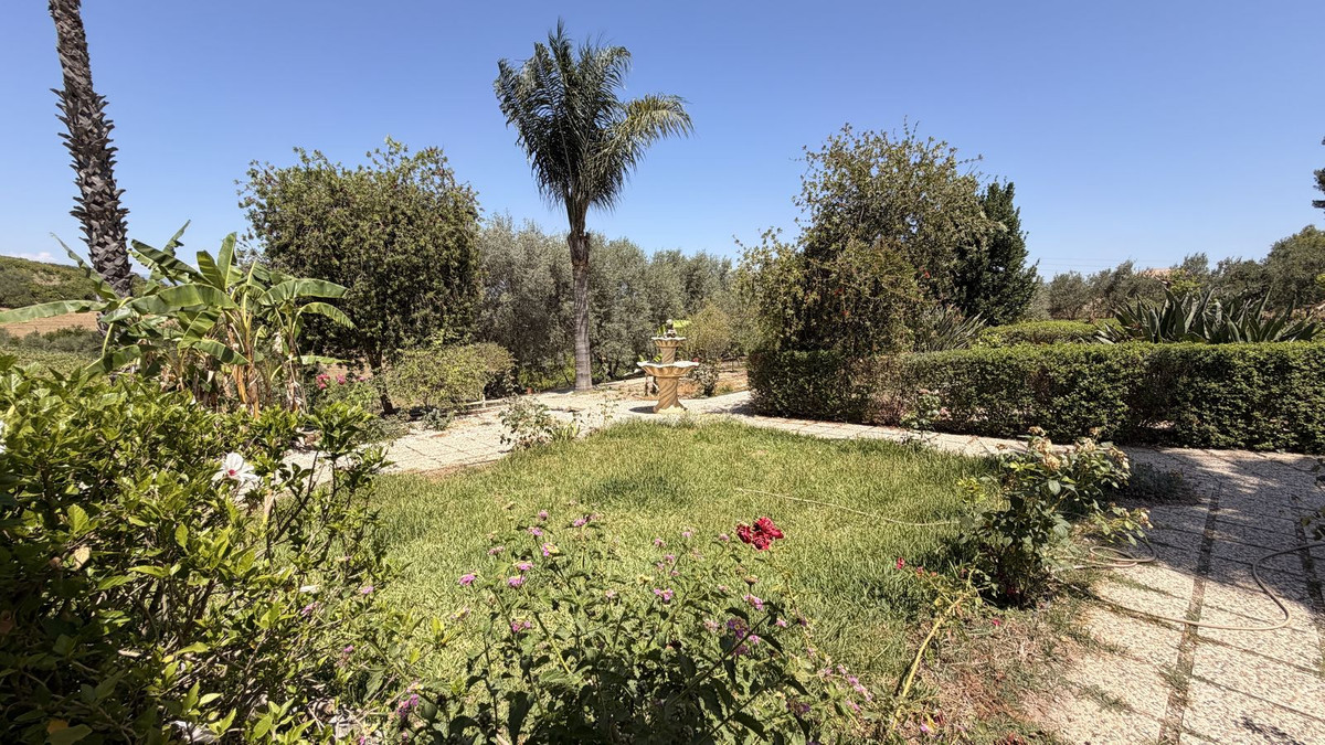 3 Bed Townhouse for sale in Alhaurín El Grande Costa Del Sol, Málaga, Spain