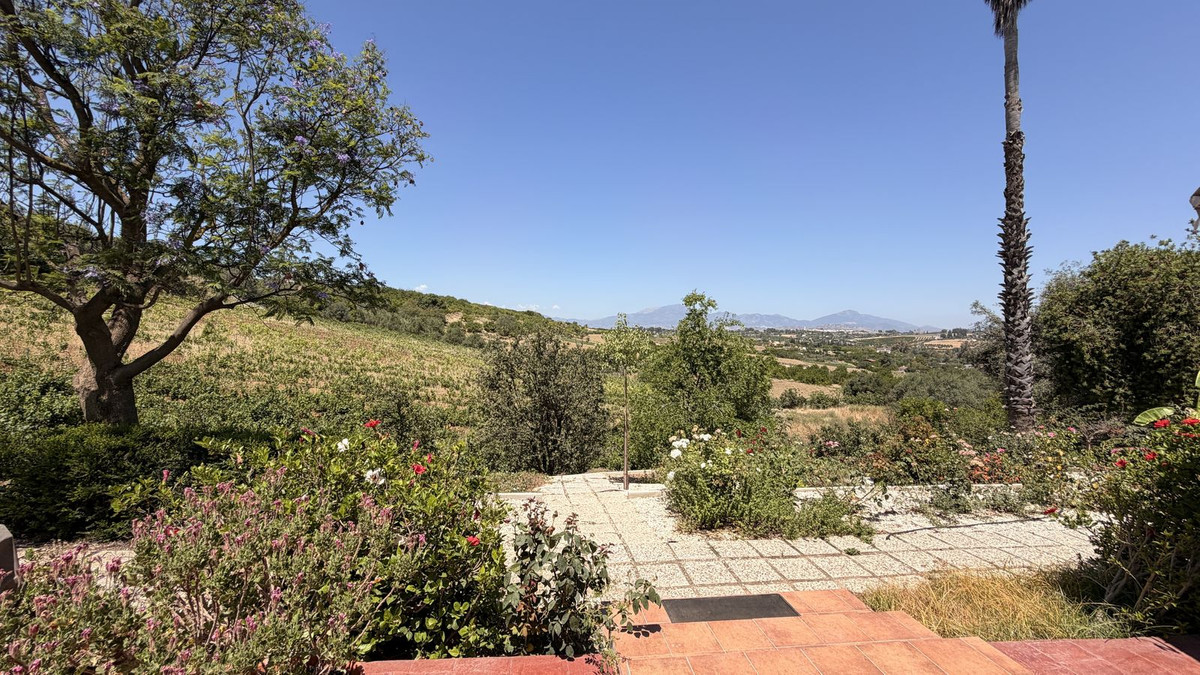 3 Bed Townhouse for sale in Alhaurín El Grande Costa Del Sol, Málaga, Spain