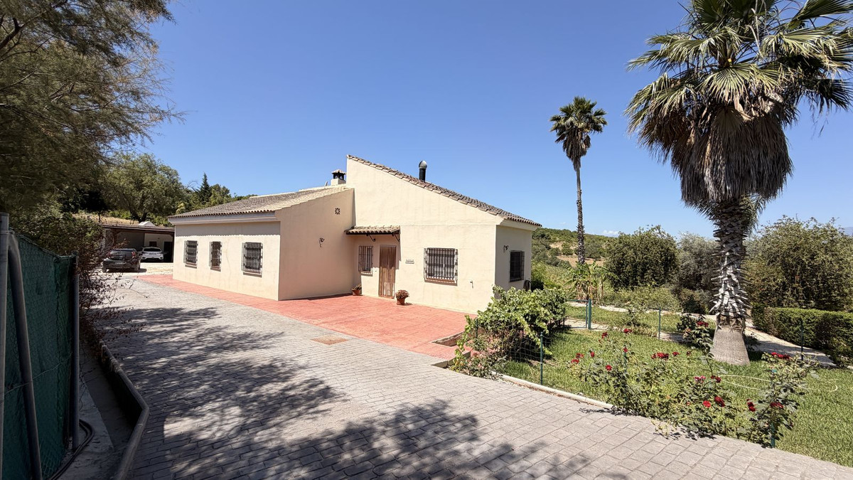 3 Bed Townhouse for sale in Alhaurín El Grande Costa Del Sol, Málaga, Spain