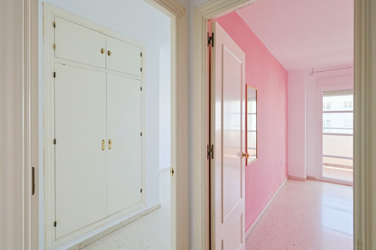 2 Bed Apartment for sale in Arroyo De La Miel Costa Del Sol, Málaga, Spain