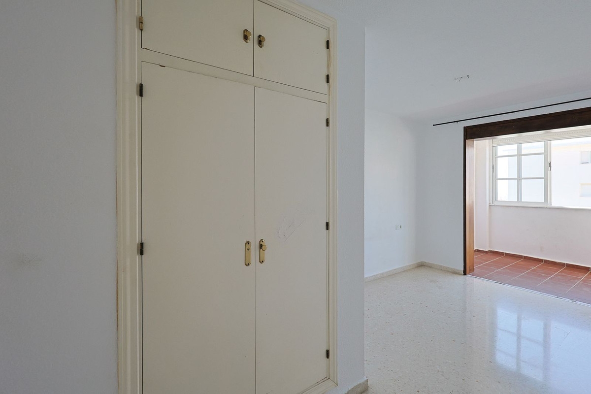 2 Bed Apartment for sale in Arroyo De La Miel Costa Del Sol, Málaga, Spain