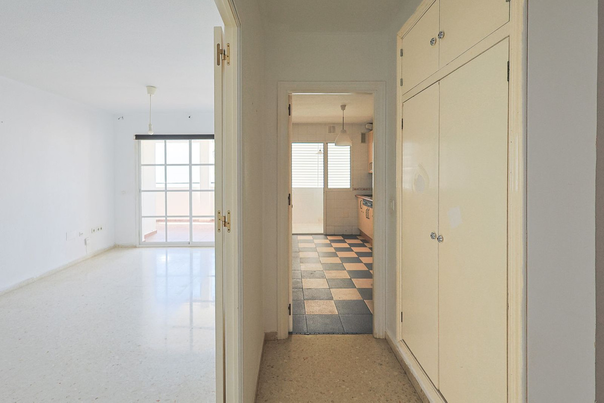 2 Bed Apartment for sale in Arroyo De La Miel Costa Del Sol, Málaga, Spain