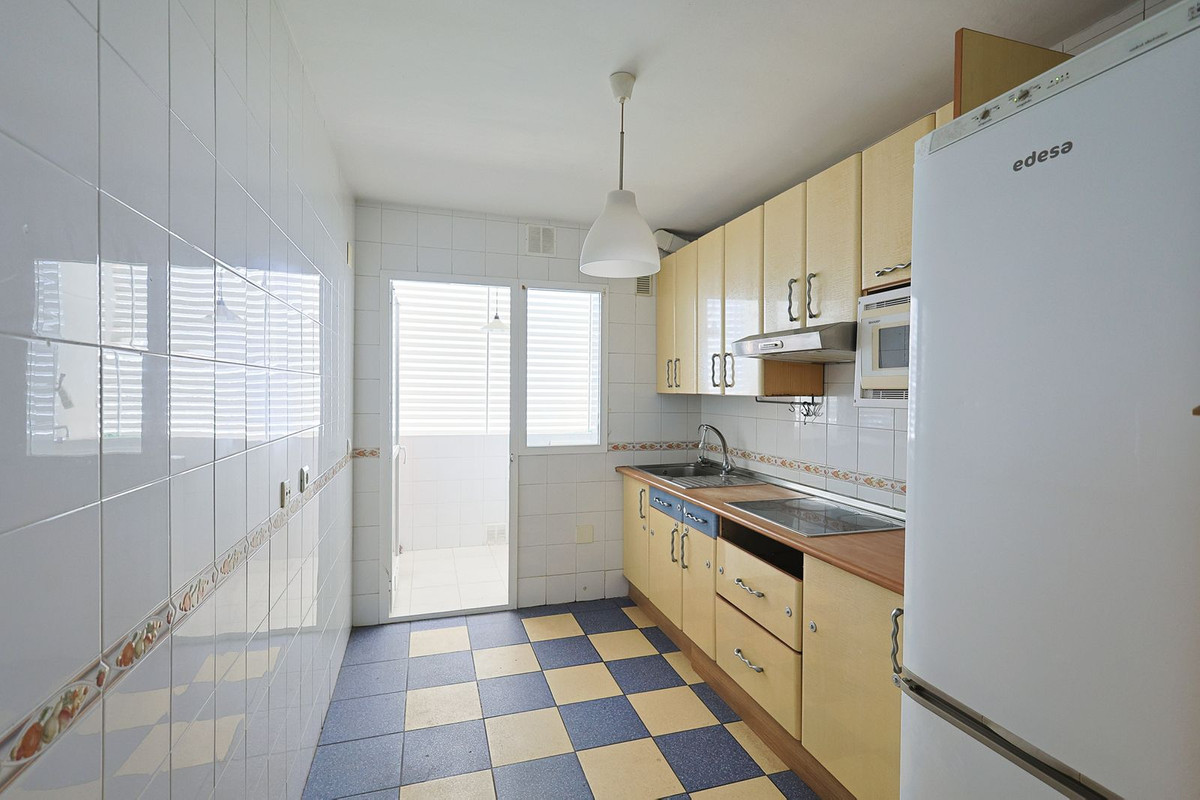 2 Bed Apartment for sale in Arroyo De La Miel Costa Del Sol, Málaga, Spain