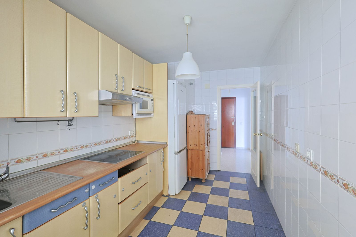 2 Bed Apartment for sale in Arroyo De La Miel Costa Del Sol, Málaga, Spain