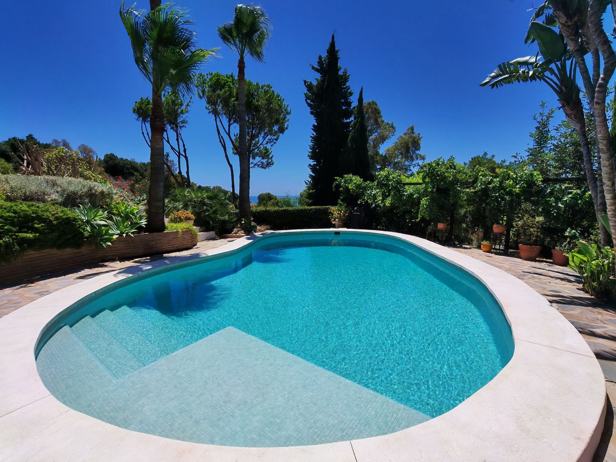 Se vende Villa - Chalet de 5 dormitorios en Costa Del Sol, Málaga, España