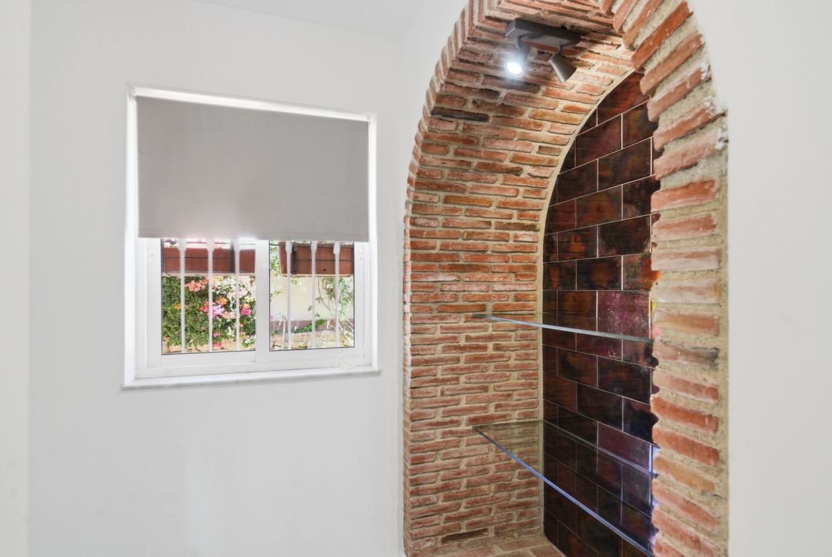 Se vende Villa - Chalet de 5 dormitorios en Costa Del Sol, Málaga, España