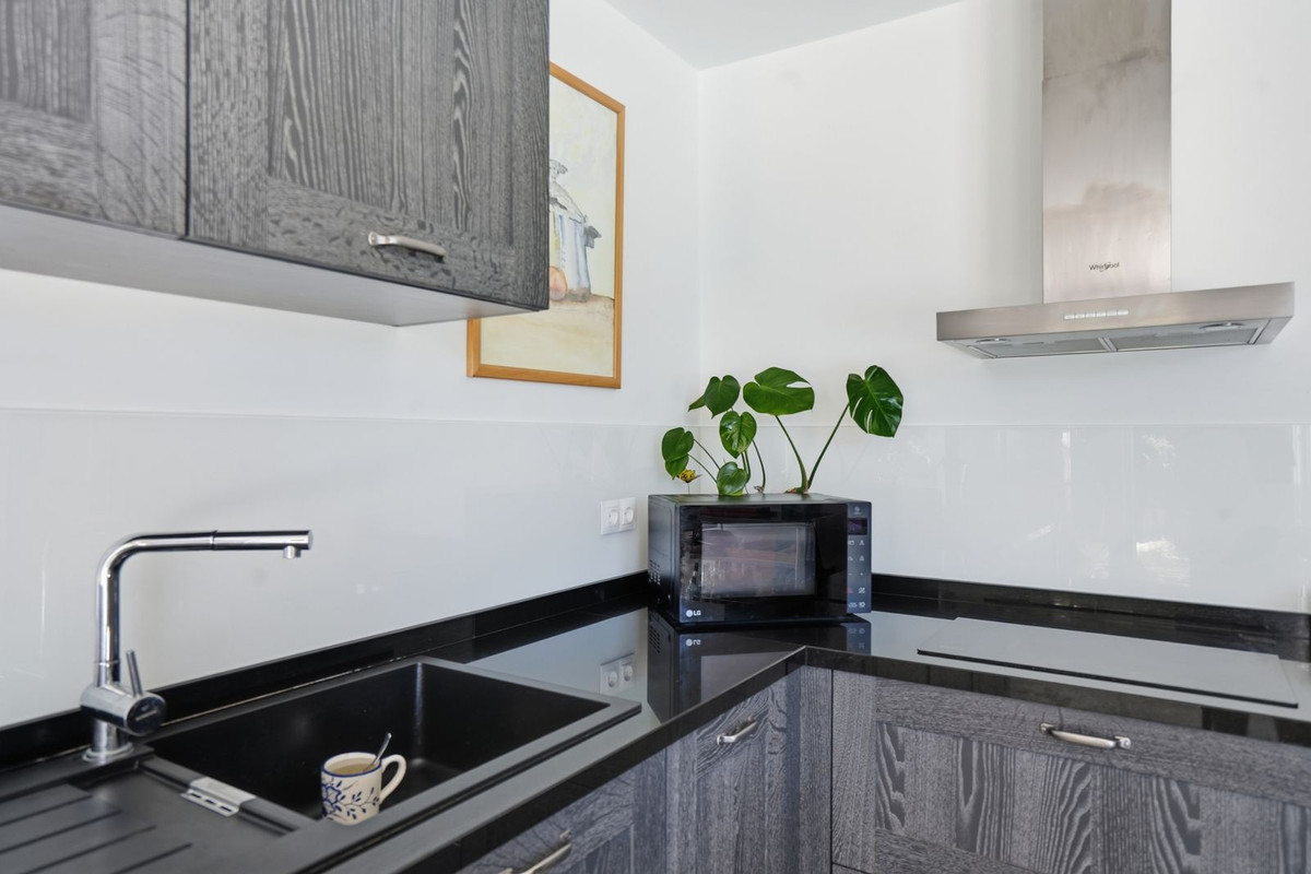 Se vende Villa - Chalet de 5 dormitorios en Costa Del Sol, Málaga, España