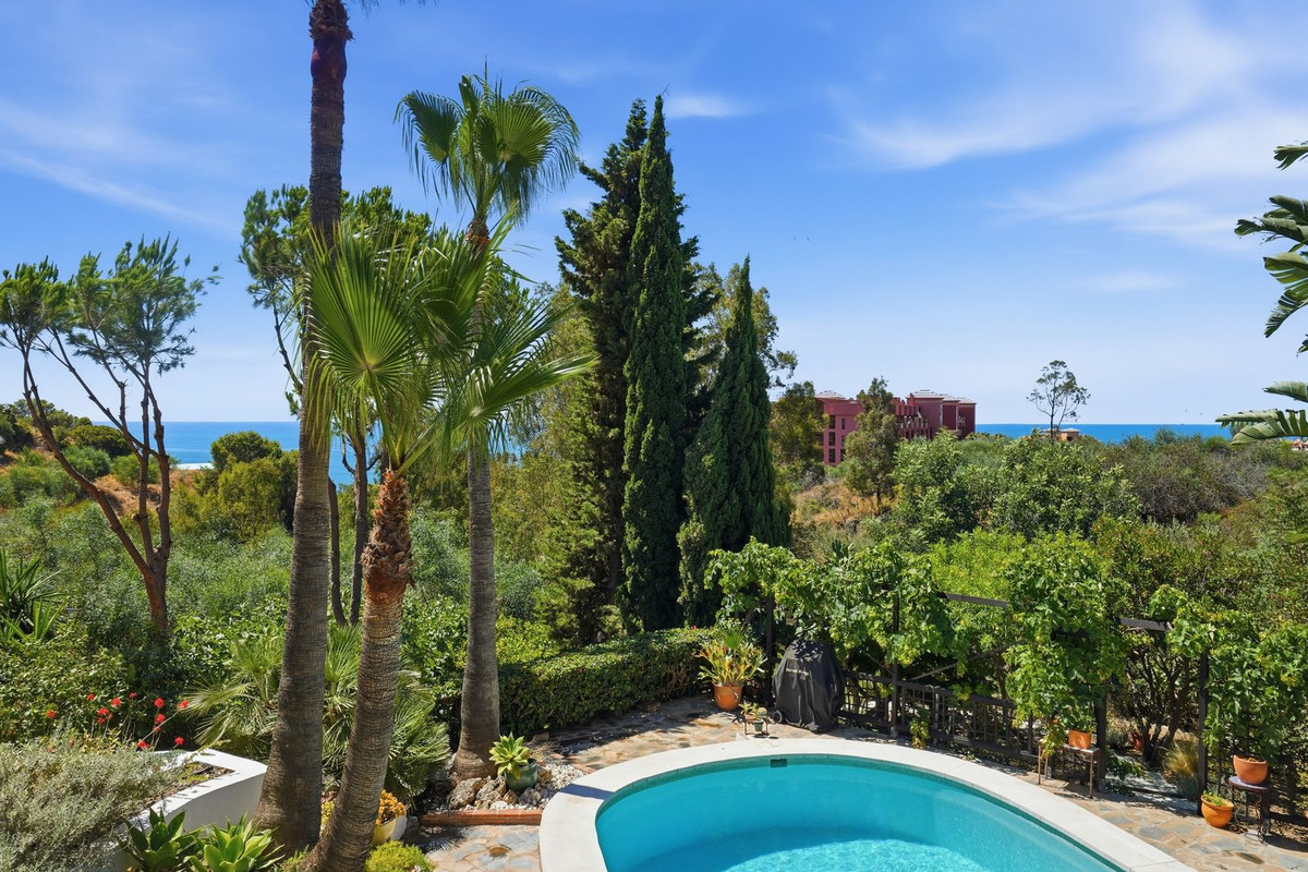 Se vende Villa - Chalet de 5 dormitorios en Costa Del Sol, Málaga, España
