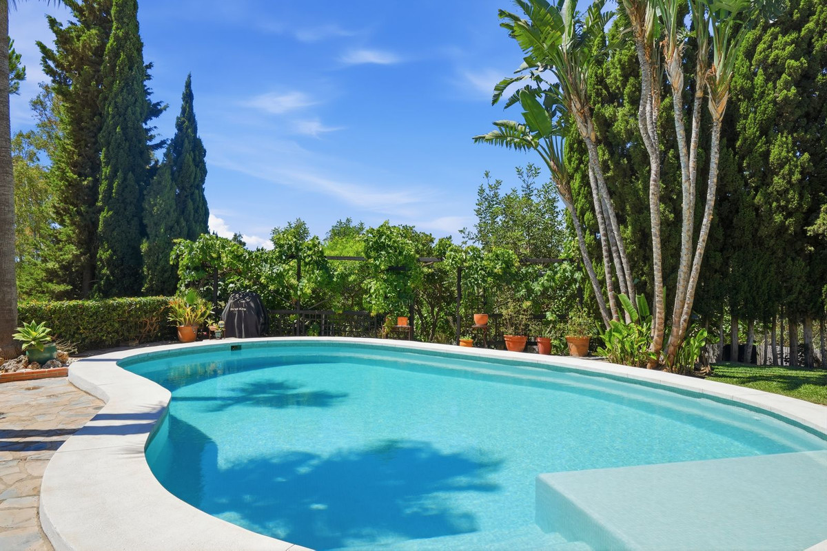 Se vende Villa - Chalet de 5 dormitorios en Costa Del Sol, Málaga, España