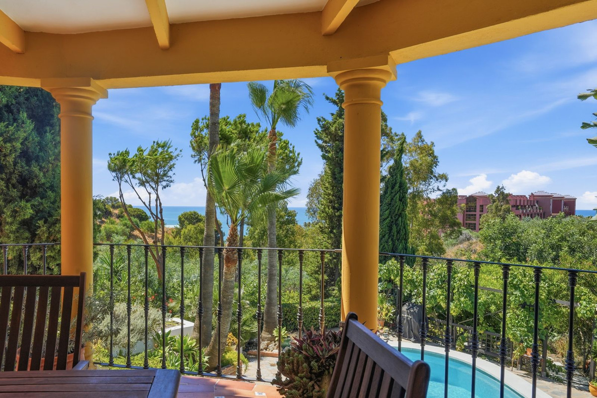 Se vende Villa - Chalet de 5 dormitorios en Costa Del Sol, Málaga, España