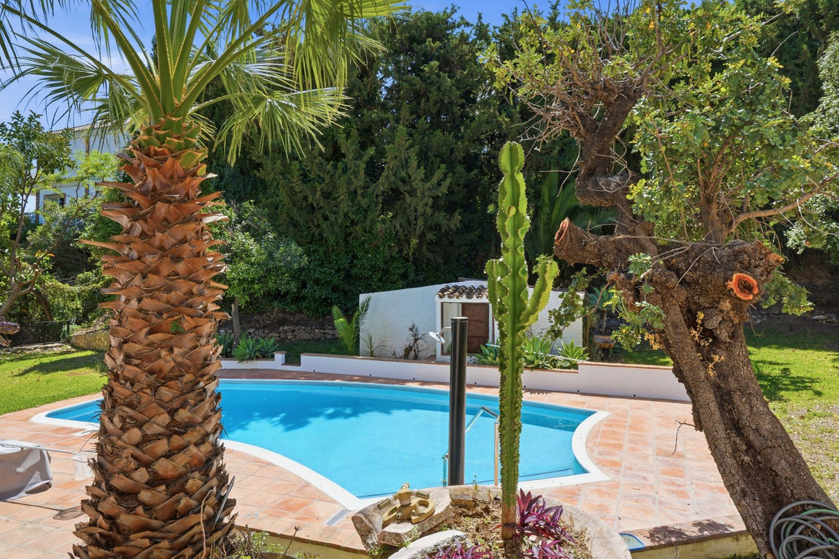 Se vende Villa - Chalet de 4 dormitorios en Costa Del Sol, Málaga, España