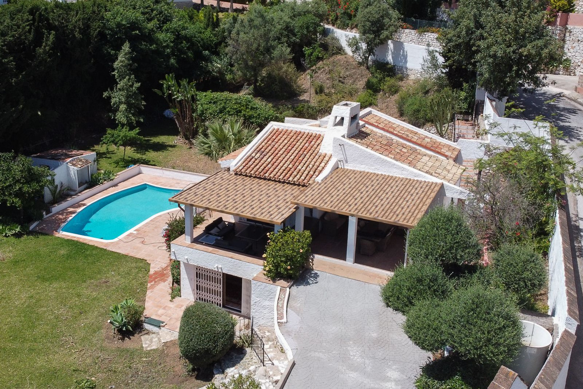 Se vende Villa - Chalet de 4 dormitorios en Costa Del Sol, Málaga, España