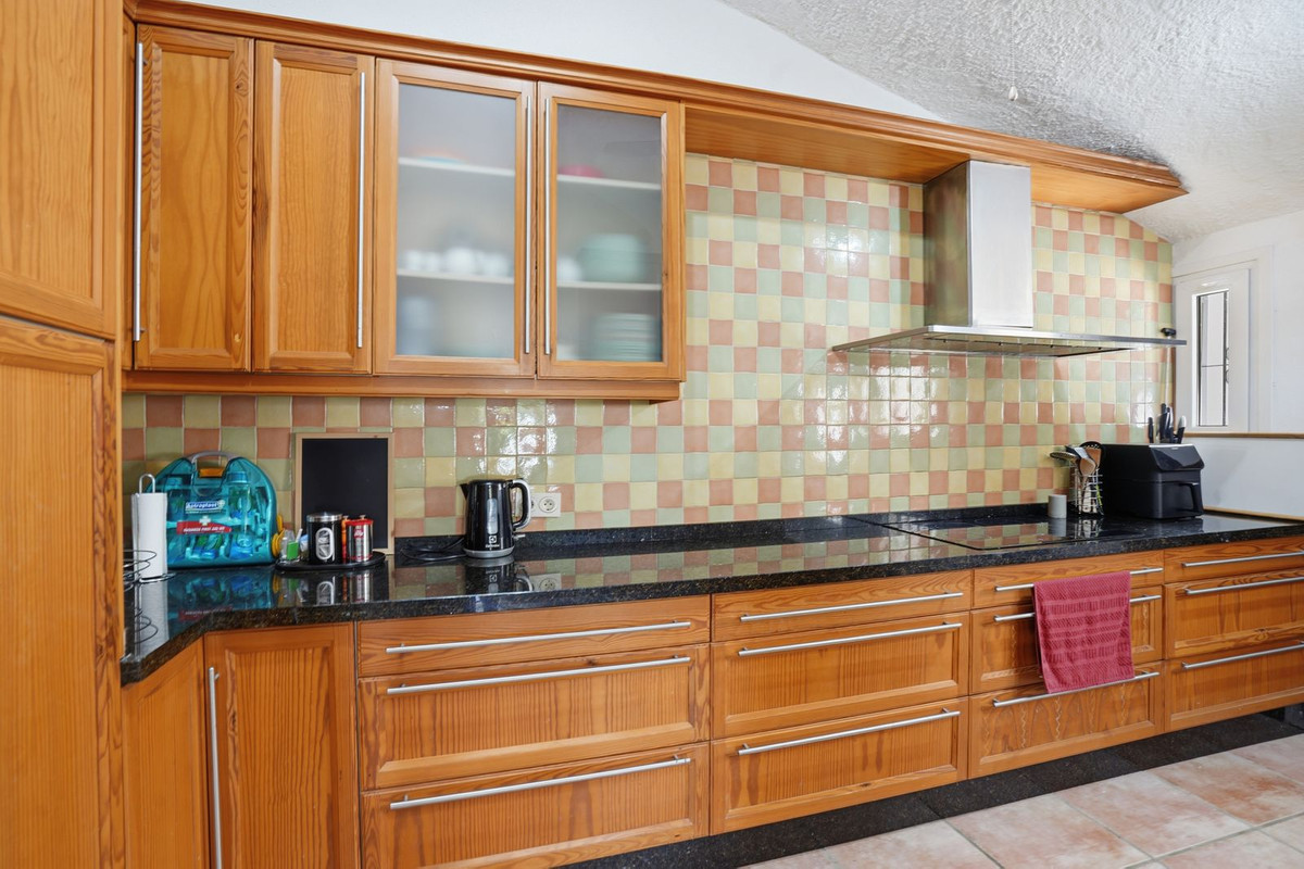 Se vende Villa - Chalet de 4 dormitorios en Costa Del Sol, Málaga, España