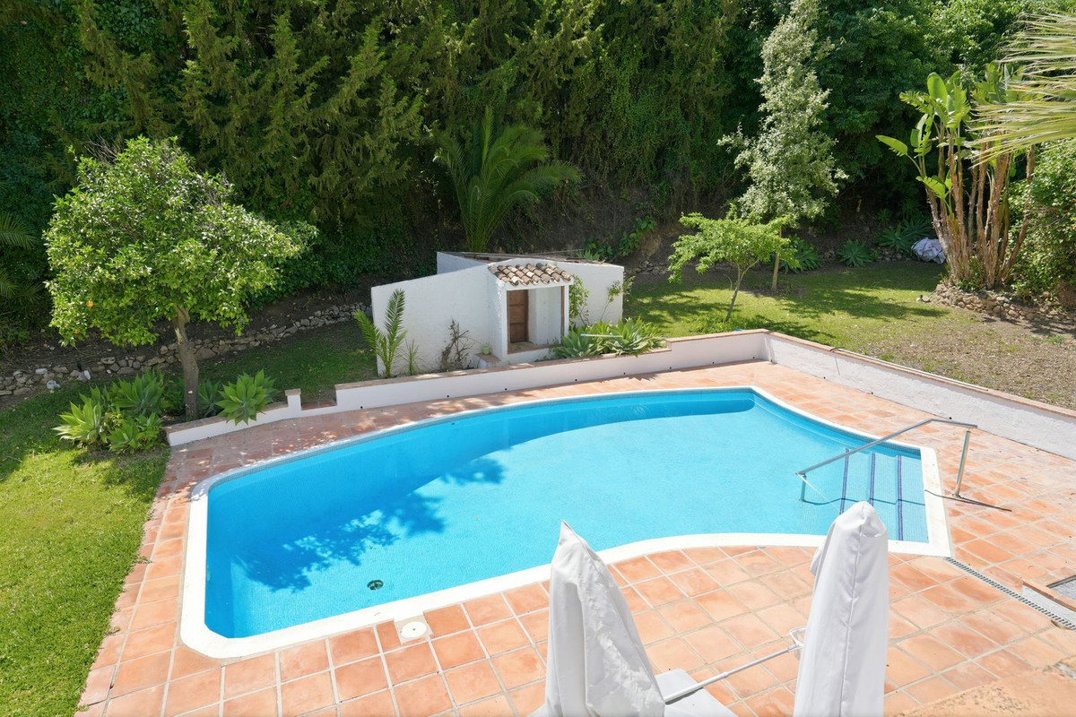Se vende Villa - Chalet de 4 dormitorios en Costa Del Sol, Málaga, España