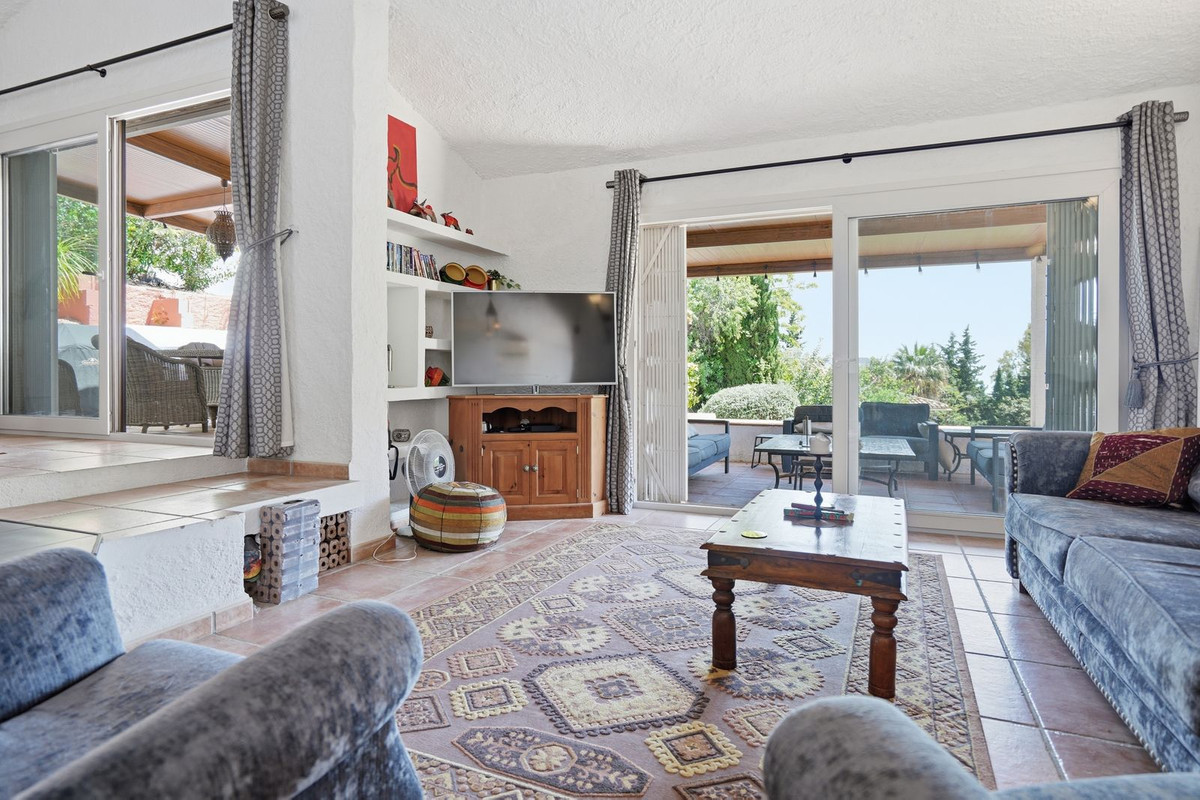 Se vende Villa - Chalet de 4 dormitorios en Costa Del Sol, Málaga, España