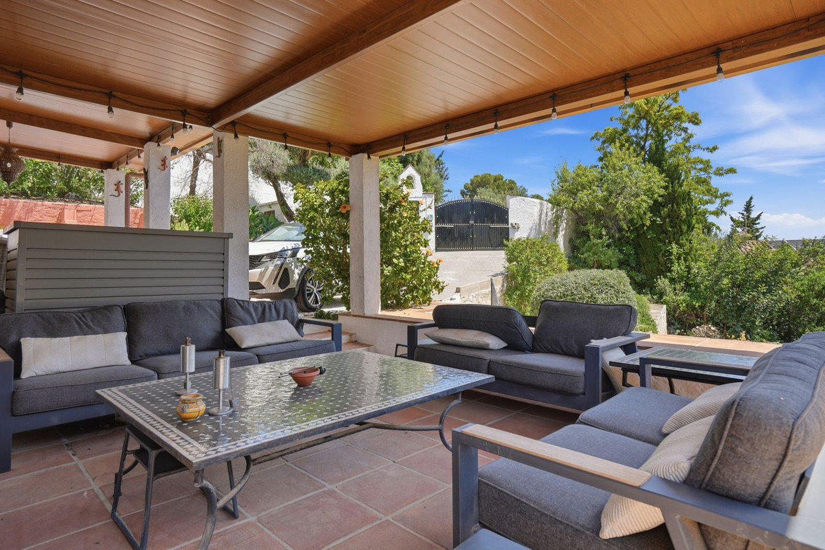 Se vende Villa - Chalet de 4 dormitorios en Costa Del Sol, Málaga, España