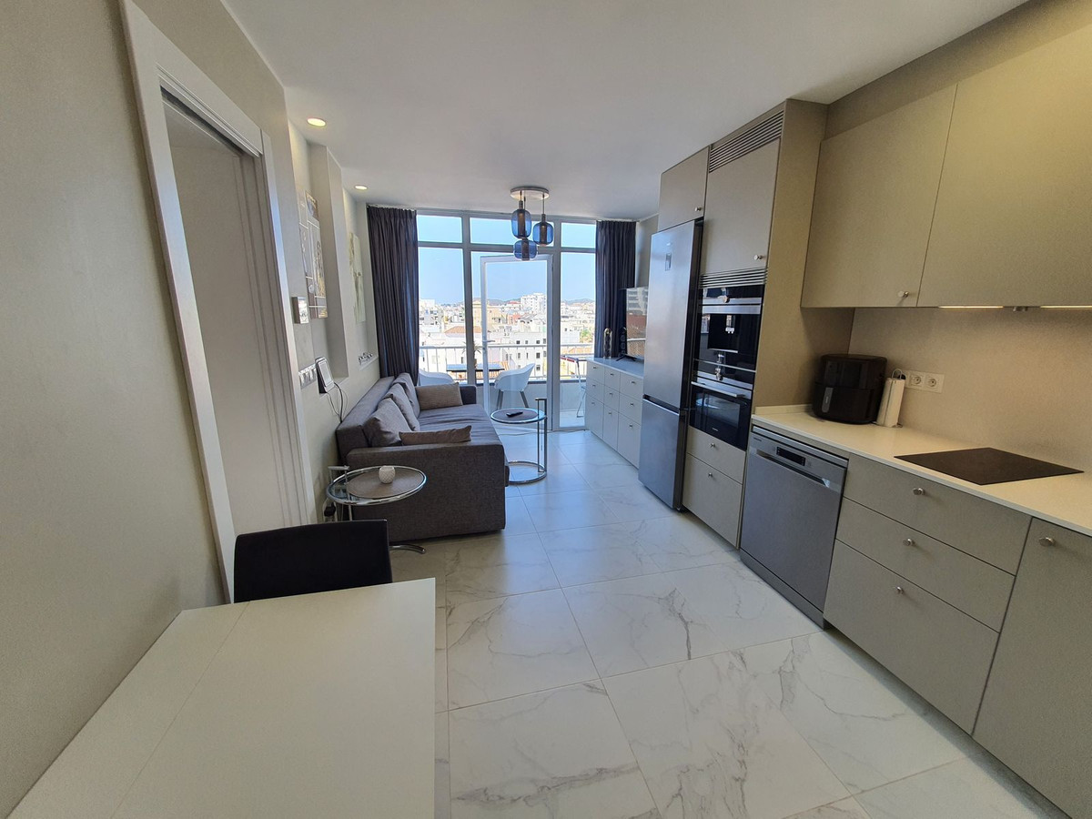 2 Bed Apartment for sale in Fuengirola Costa Del Sol, Málaga, Spain