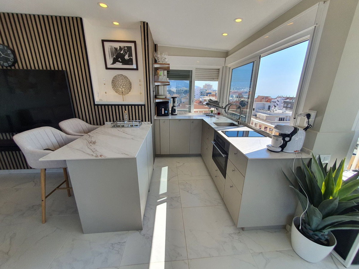 2 Bed Apartment for sale in Fuengirola Costa Del Sol, Málaga, Spain