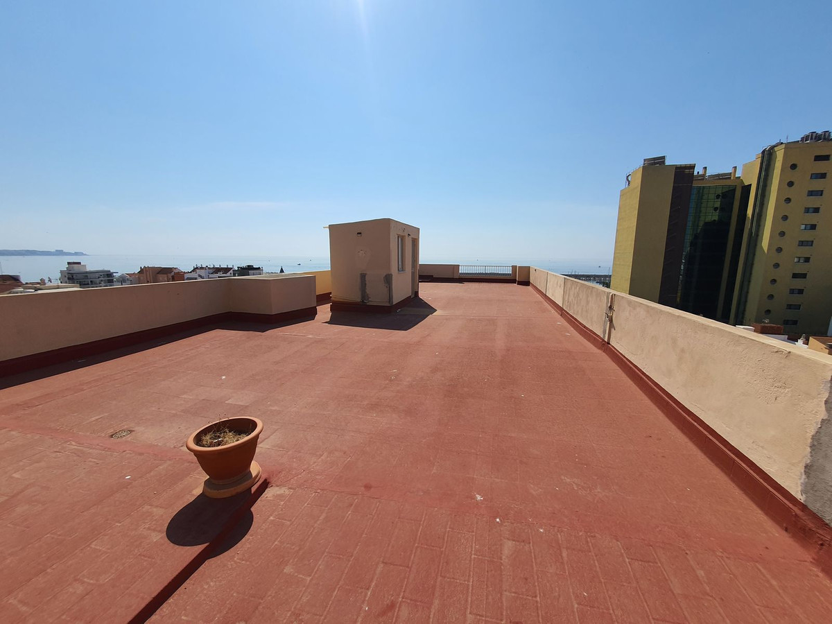 2 Bed Apartment for sale in Fuengirola Costa Del Sol, Málaga, Spain