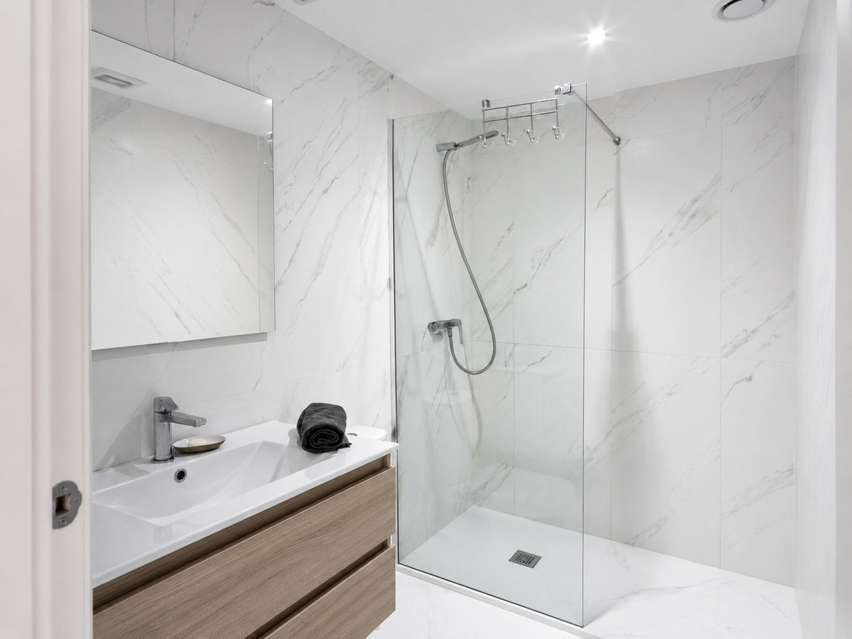 Se vende Apartamento Planta Baja de 2 dormitorios en Costa Del Sol, Málaga, España