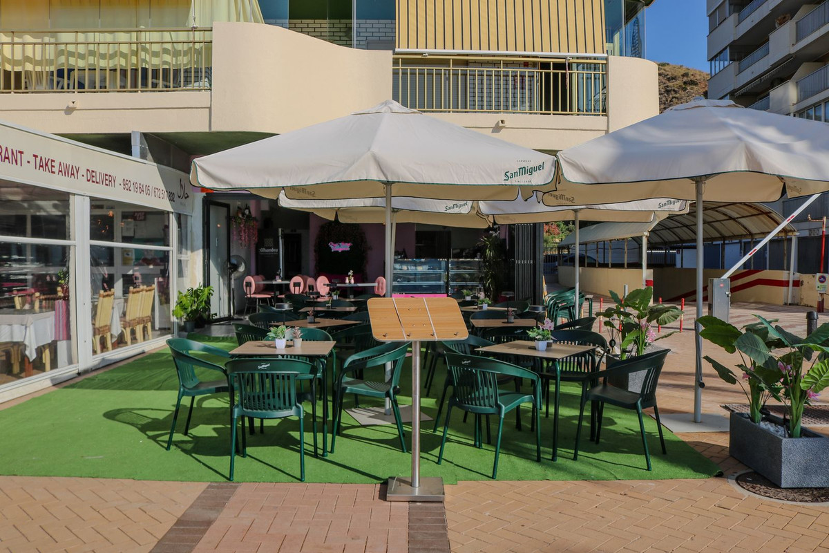 Commercial unit for sale in Fuengirola Costa Del Sol, Málaga, Spain