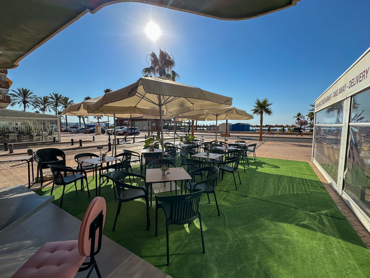 Commercial unit for sale in Fuengirola Costa Del Sol, Málaga, Spain
