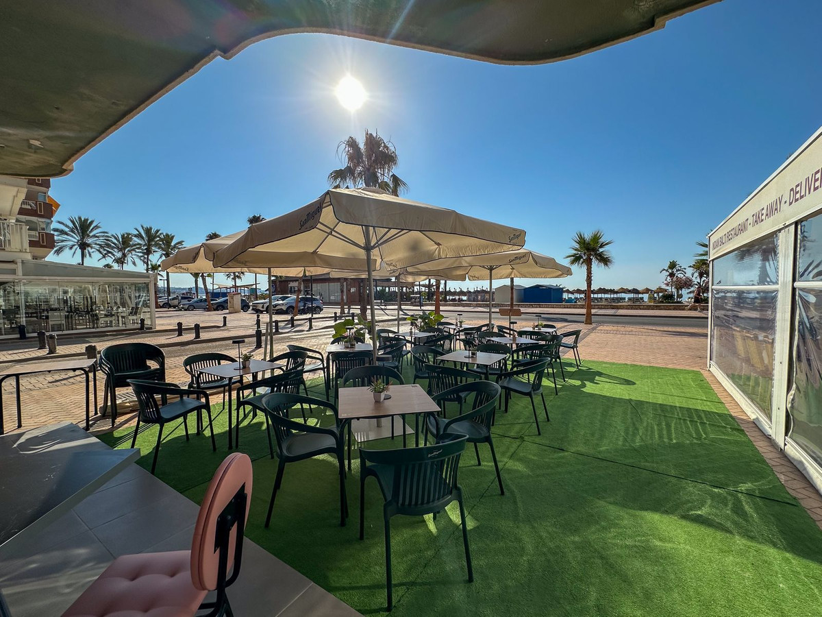 Commercial unit for sale in Fuengirola Costa Del Sol, Málaga, Spain