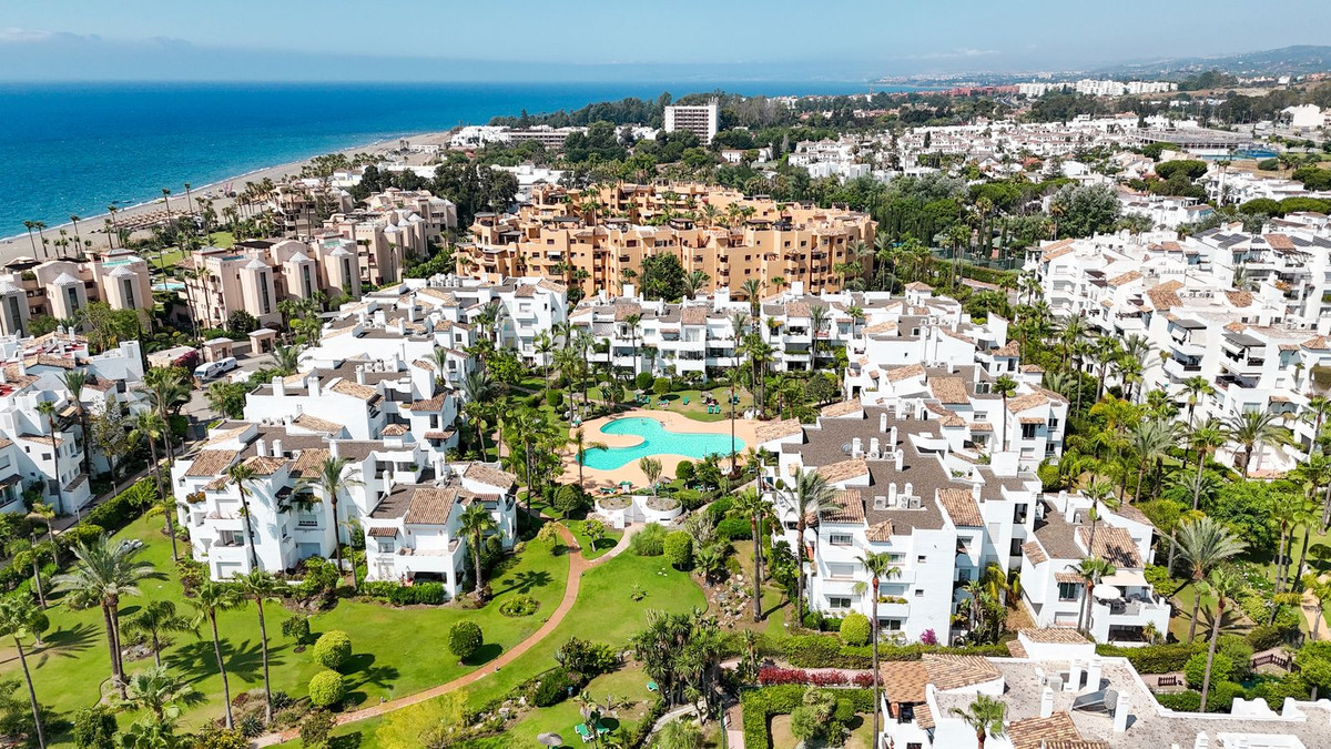 3 Bed Apartment for sale in Costalita Costa Del Sol, Málaga, Spain