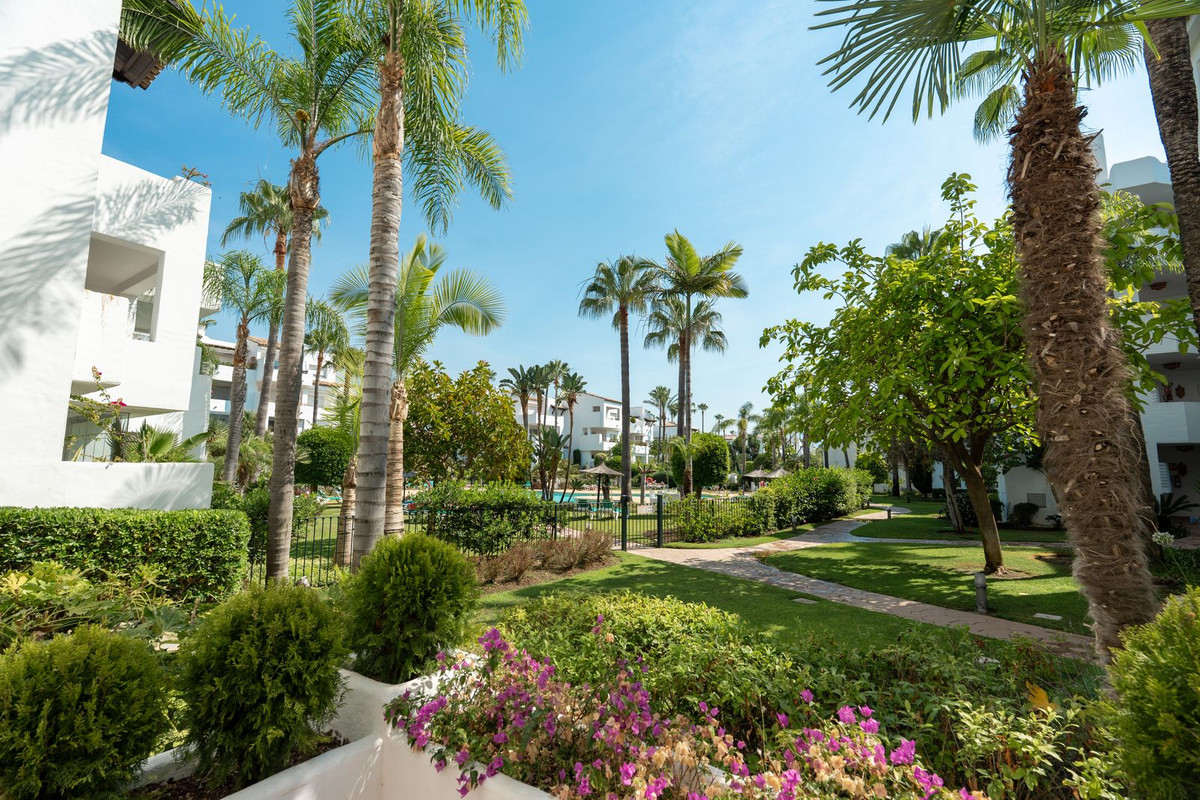 3 Bed Apartment for sale in Costalita Costa Del Sol, Málaga, Spain