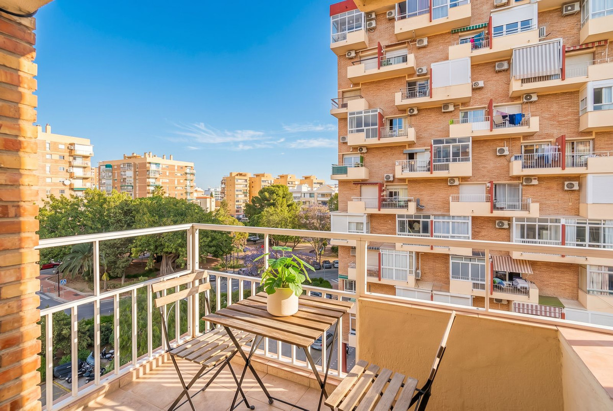 1 Bed Apartment for sale in Arroyo De La Miel Costa Del Sol, Málaga, Spain