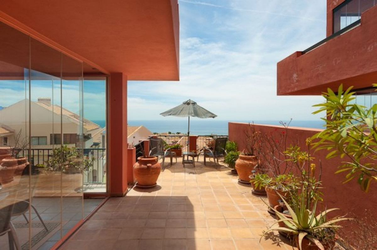 2 Bed Apartment for sale in Calahonda Costa Del Sol, Málaga, Spain